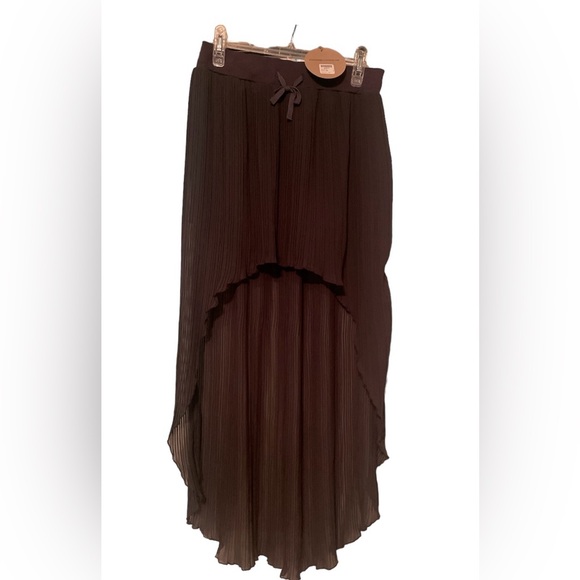 black sheep Dresses & Skirts - high low skirt with liner sz M